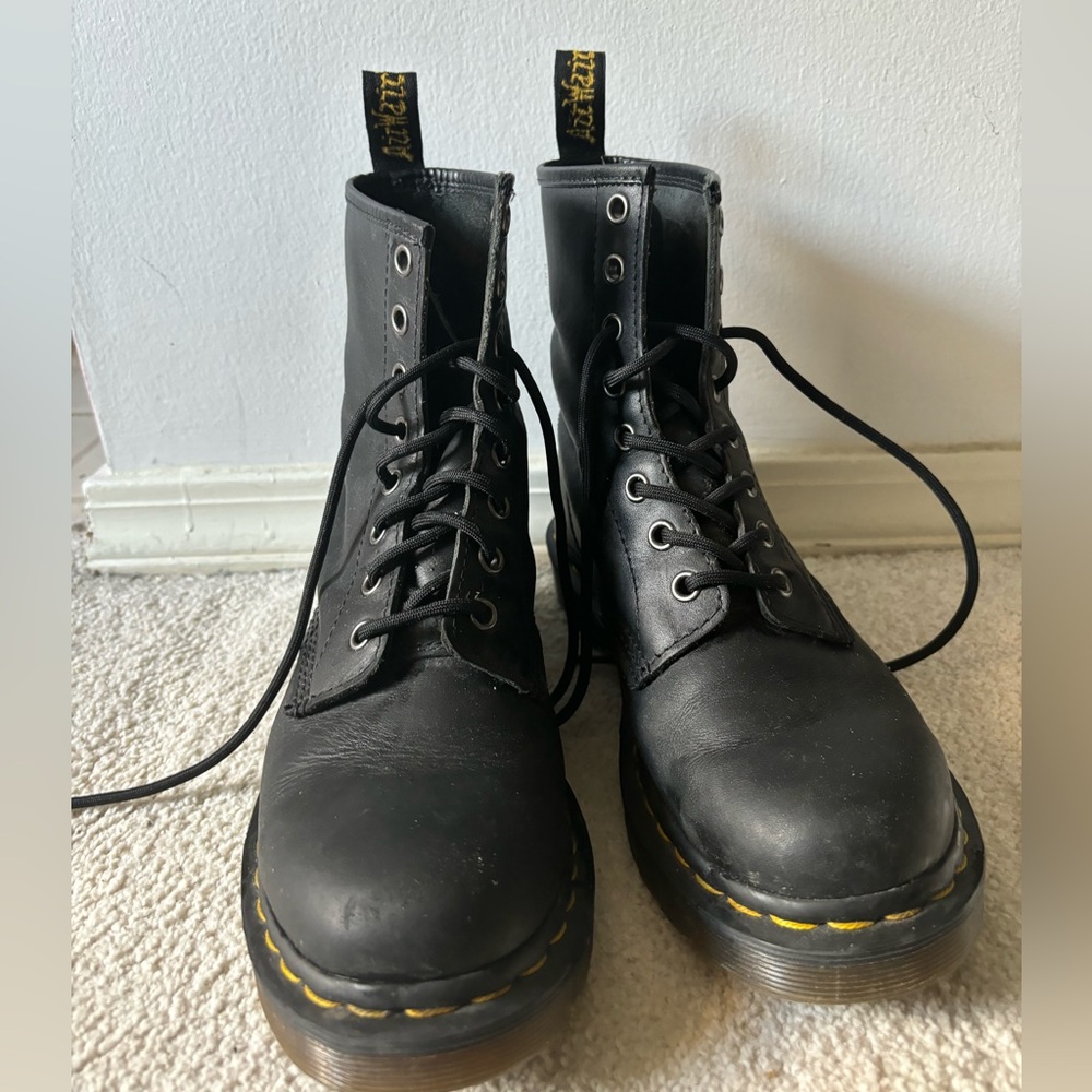 Doc Martens 1460 - Women’s leather lace up boots